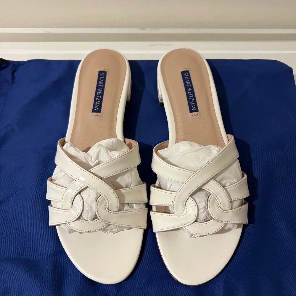 NEW Stuart Weitzman Cami Slide Sandal in White - Size 8 - Box Included